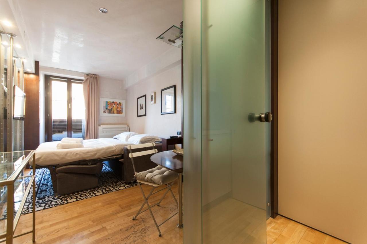 Youhosty - Duomo Studio Apartment Milan Exterior photo