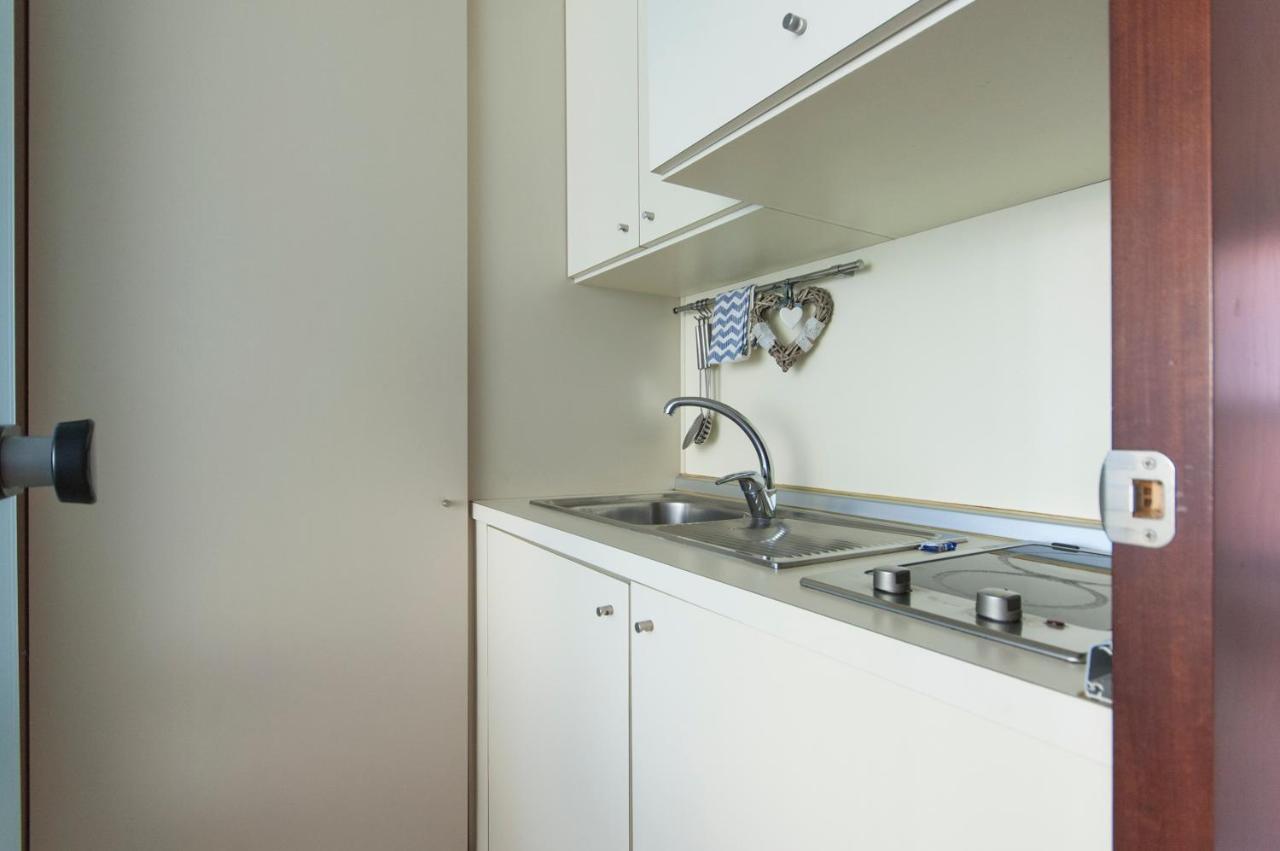 Youhosty - Duomo Studio Apartment Milan Exterior photo
